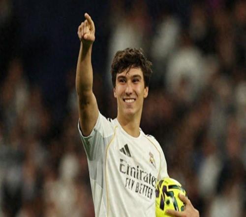 青训风暴席卷伯纳乌！皇马51狂胜贝蒂斯，五球全由自家青训包办