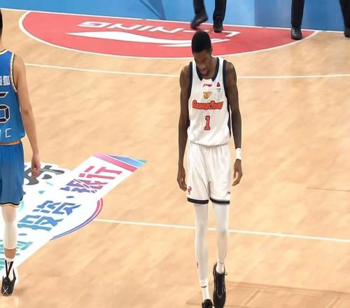 招募男篮国手广东最适合的本土锋线曝光，这才是杜锋的争冠底牌