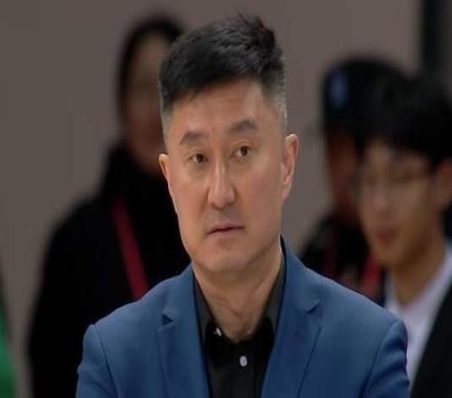 打个鱼腩也要靠外援！广东24分大胜，杜锋斩获8连胜，3外援砍57分