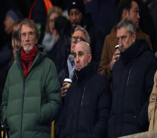 镜报：曼联沦为喜剧俱乐部，至暗时刻可能超越了之前的利物浦