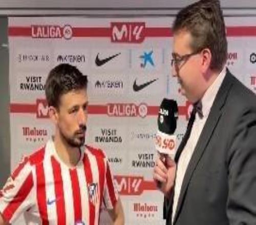 朗格莱：莫利纳是队内远射最强的球员之一现在该备战欧冠了