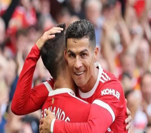 B费回忆C罗回归曼联：气氛太狂热，至今想起来还一身鸡皮疙瘩