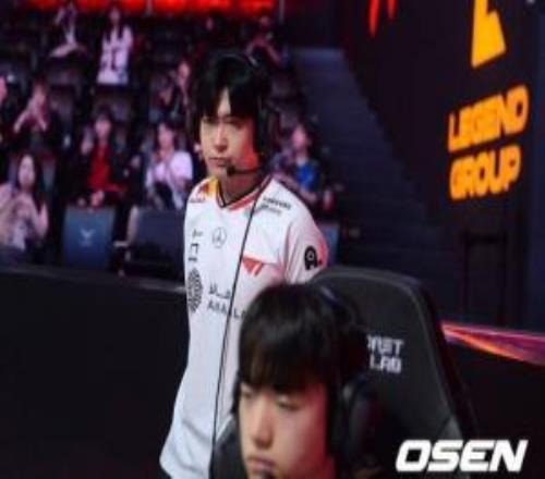 T1监督Tom：横扫HLE很高兴，揭幕战失利很可惜，将努力争取连胜