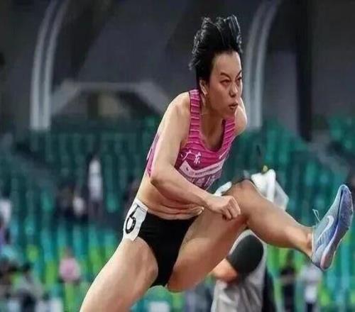 绝杀吴艳妮的最大黑马，让耐克汗流浃背了！