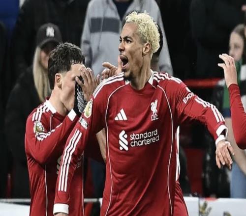 杰拉德：每次看埃基蒂克踢球，我都会想到托雷斯