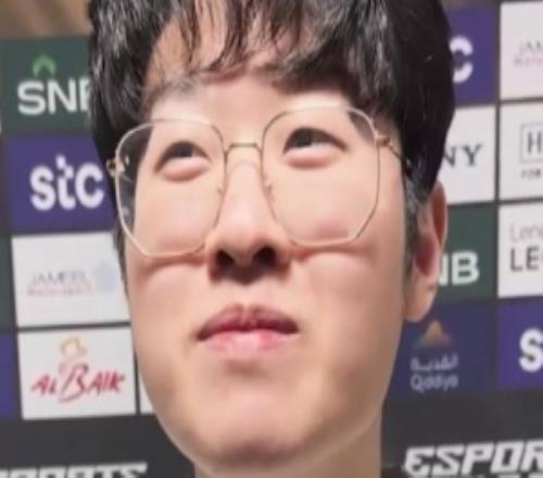 zeus心目中完美选手：个人操作zeus心态游戏理解关键时刻Faker