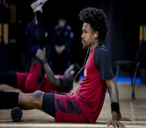 好消息！古德温多次辗转成功抵达上海，卢伟完整阵容出战第二阶段