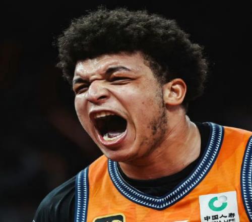 无缘回NBA！上海男篮续约最佳国际球员洛夫顿年薪升至百万美元