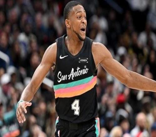 福克斯：我们都清楚接下来与雷霆的对话会吸引很高的关注度