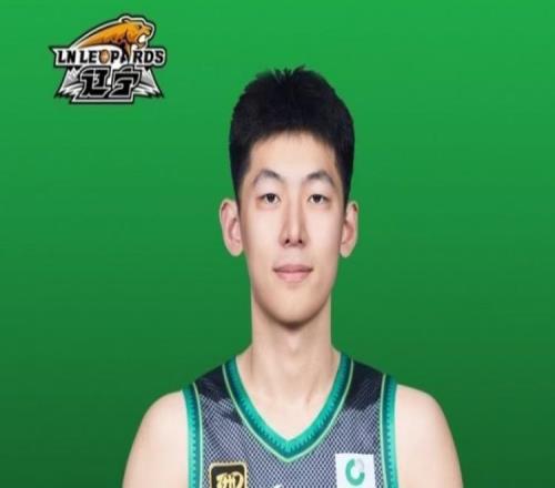 张陈治锋按CBA规定需签B类合同最短1年最长5年年薪至少要翻倍