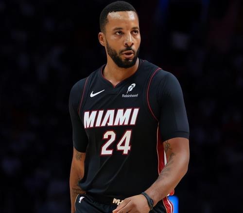 25分+25分+36分，带队4连胜！NBA名帅说得没错，他要冲击全明星