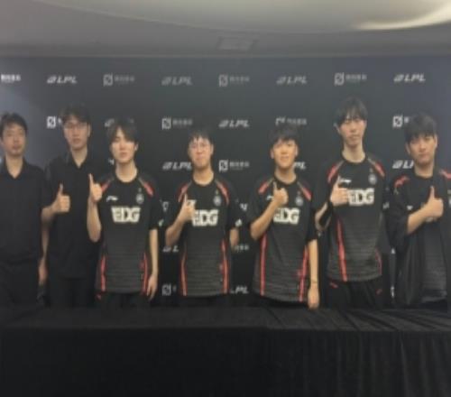 EDG教练：Parukia是个好苗子LPL已经很少出这种好的青训选手了