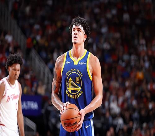 从边缘人物变成了全队最好的锋线，勇士新星本赛季完成了蜕变