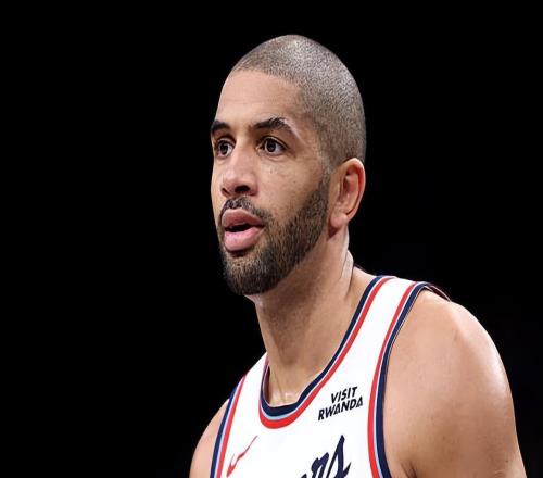 近段时间的状态真是太差了，快船还得减少锋线老将的出场时间