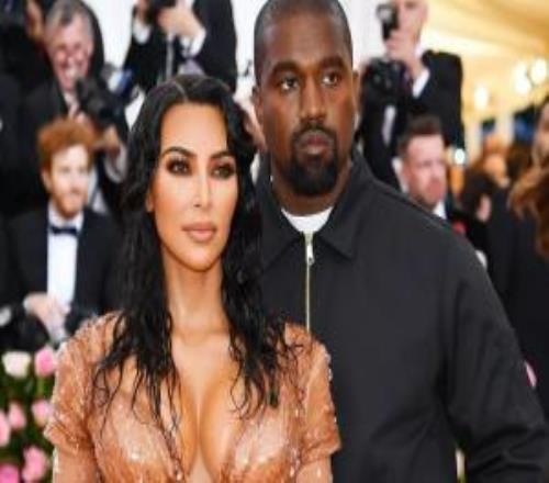 金卡戴珊谈和侃爷的关系：“离婚了我们也永远是一家人”