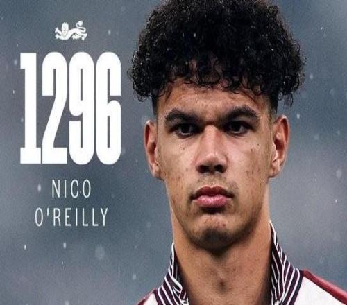 奥赖利完成英格兰队首秀，双料队友斯通斯赛后为他颁发纪念帽