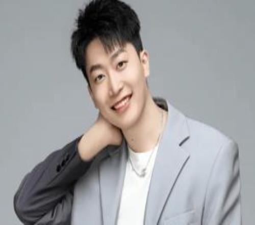 E不发音！解说管泽元：Xun哥回来了，但是Exo变XO了