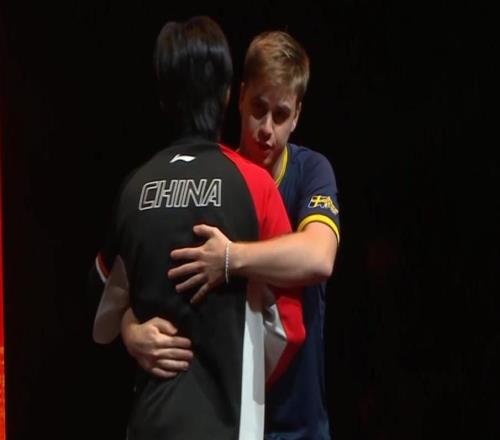 王楚钦因伤退赛，莫雷加德晋级WTT总决赛男单决赛