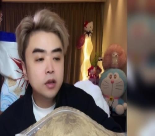 看比赛收费嫌人多是吧朱开：如果以后实行收费拿了冠军再收费