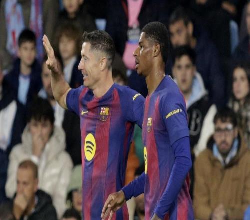 客战塞尔塔戴帽，莱万巴萨生涯第4次上演帽子戏法