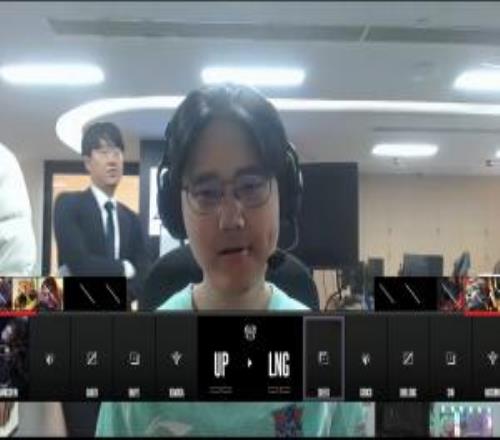 终于等到你！历经两个小时暂停后，德杯今日终场比赛终于开始BP！