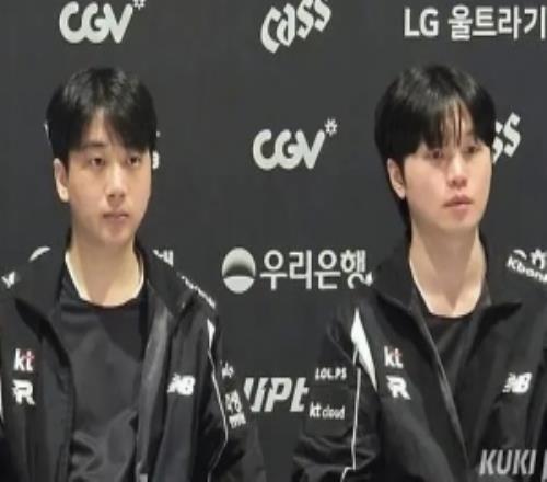 Score：目前S赛我们上限是八强，如果版本更新情况可能会好转