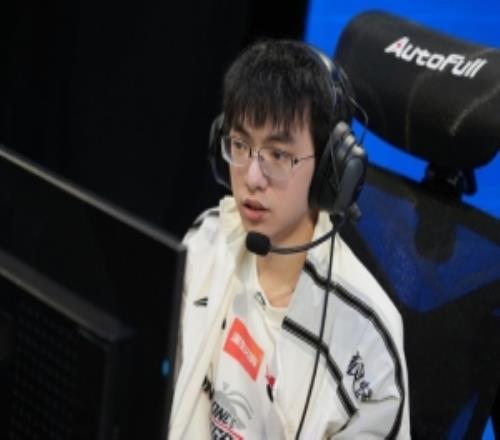 AL发布对阵TES赛前返图：不断进步！