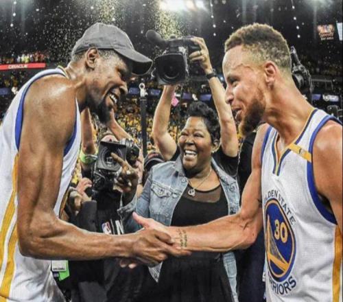 不吹不擂！NBA历史最令人胆寒的8对二人组，詹姆斯、库里两度上榜