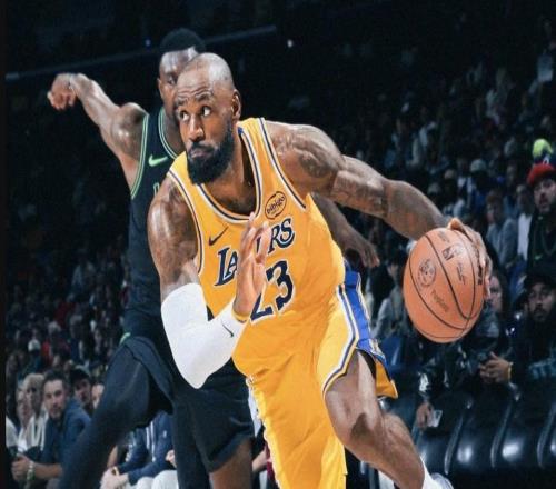 开启暴走模式！进入2026年詹姆斯场均29+8+8，率队取得三连胜