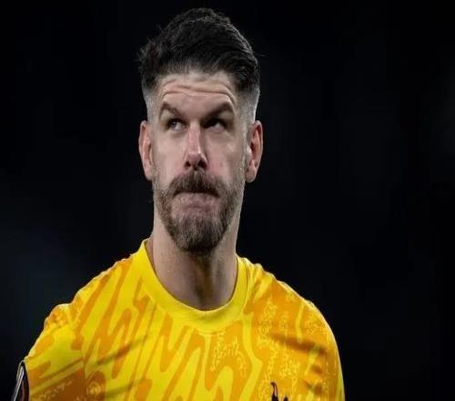 记者：伯恩茅斯已为37岁前热刺门将福斯特完成注册