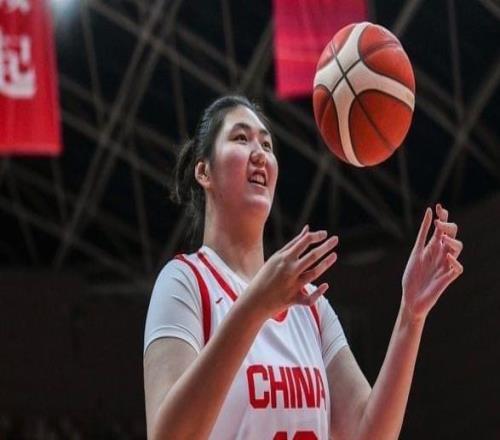 张子宇无缘新赛季WCBA与山东女篮存在分歧巩晓彬爱徒一语中的
