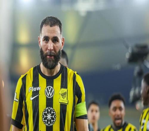 记者：本泽马并不想重返欧洲，他几天前刚拒绝了尤文图斯