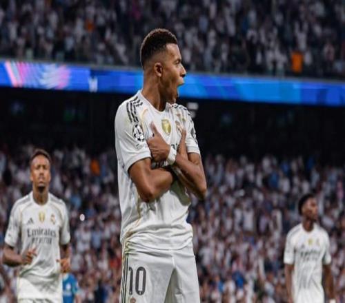 姆巴佩连续8个赛季俱乐部进球数30+，法国足球历史第一人