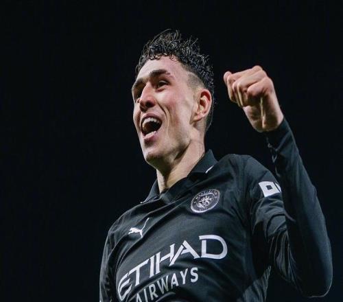 足坛一夜动态：曼城豪取19连胜，巴萨逆转马竞，纽卡热刺互相伤害