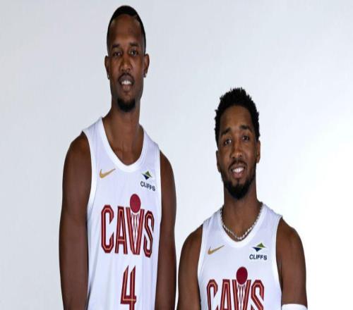 NBA官方：骑士违反球员出场政策被罚10万美元战热火轮休两大球星