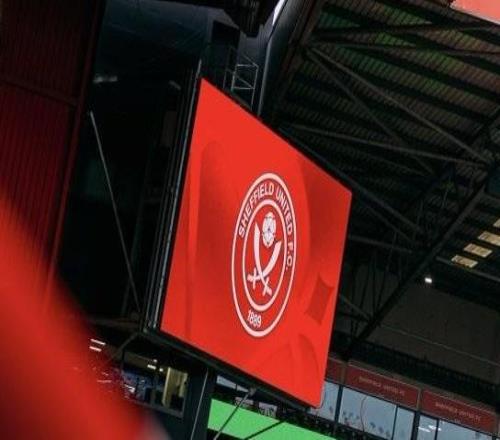 因场地结冰，今晚谢菲联vs牛津联的比赛将被迫推迟