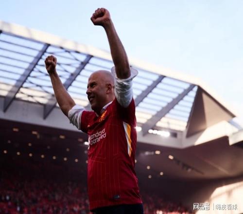 谁先下课5场不胜，英超两大豪门退无可退，欧冠成为冠军希望