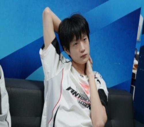 LPL沙皇KING！shanks沙皇40胜31负追平Yagao目前胜率LPL选手第一