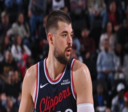 快船队真的不一样了！0.5个胜场，27罚全中！泰伦卢豪言成真