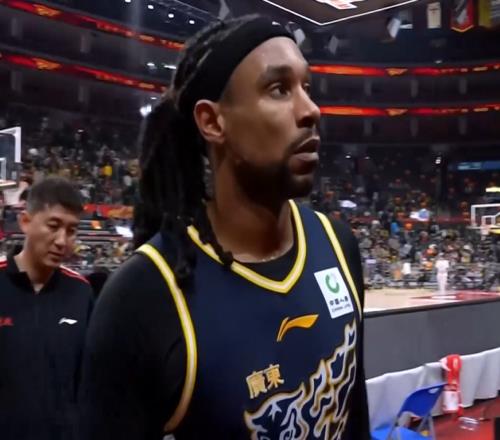 加时赛超远三分压哨绝杀！广东主场爆冷惜败浙江，徐杰22分难救主