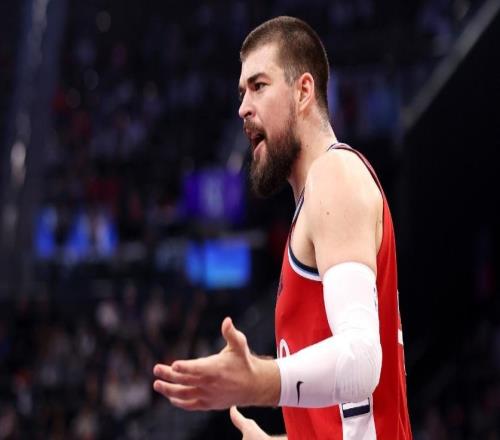 快船113128不敌76人球员评价：5人优秀，洛佩斯及格，4人低迷