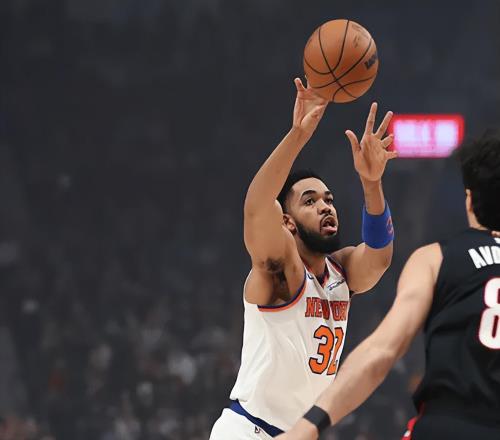 杨瀚森遭弃用！开拓者终结5连胜，唐斯轰20+11，一战看清三大事实