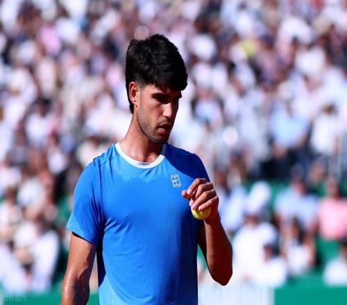 阿卡开门红超越张德培一红土纪录，西班牙人是否伤了引发外界猜测