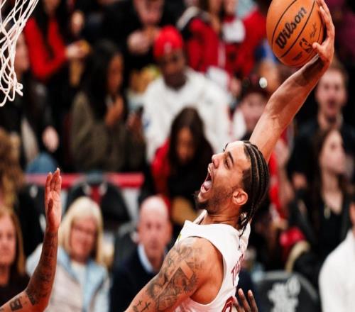 拒绝29分逆转！骑士涉险击败公牛哈登36+9+7+7三分一锤定音