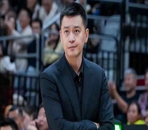 曝辽篮接触NBA级神锋！杨鸣欲建顶级双塔冲冠，新赛季6队争霸