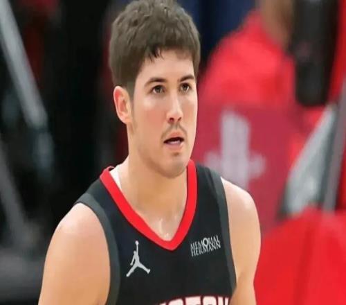 火箭10097绝杀太阳球员评价：2人优秀，6人及格，2人低迷