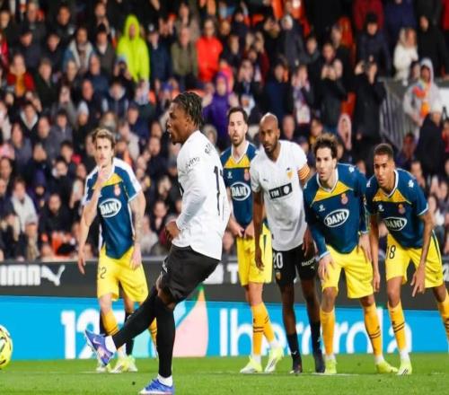 西裁委：瓦伦西亚绝杀西班牙人的点球系误判