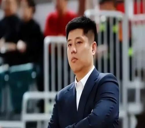 山西爆冷负广州，看看媒体人怎么说，付政浩说意外，麦穗丰说厉害