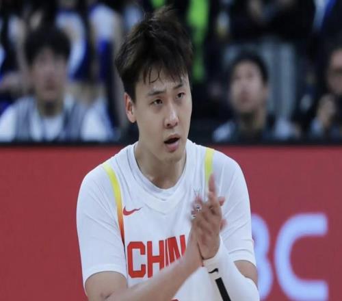 新疆日报：赵睿向新疆男篮明确表达转会意向，巨额转会费创CBA历史纪录