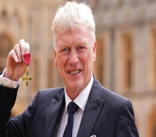 10！都以为他要凉，结果客场踢成战神22岁天才吃牌后逆天改命